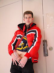 19 year old Olly Daniels - Hung Aussie skater, Added: 2013-11-28 by Bentley Race